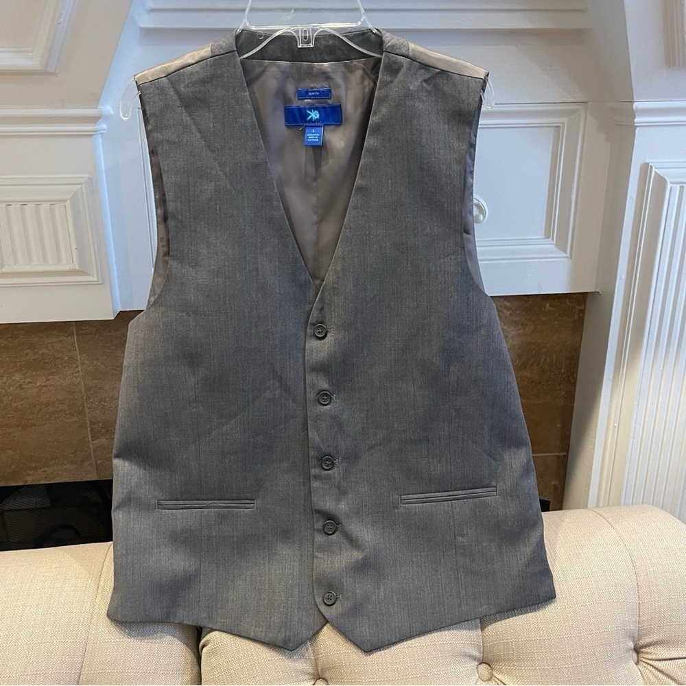 BI:  Egara Vest Men’s L 100% Wool Gray Slim Fit
